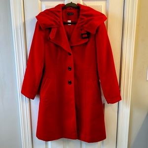 Winter Coat. Venus. Size 8.